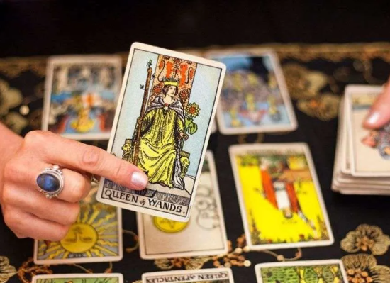Tarot evolutivo para caminos y decisiones